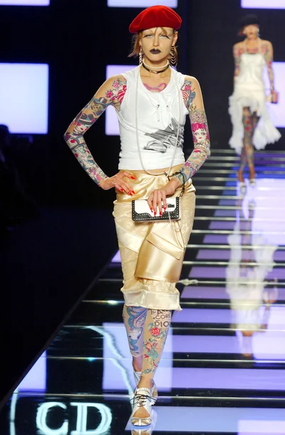 Look 28